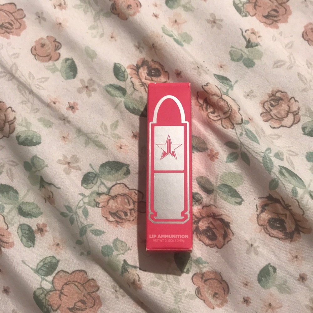 Jeffree Star Bullet Lipstick in Jeffree’s Girl